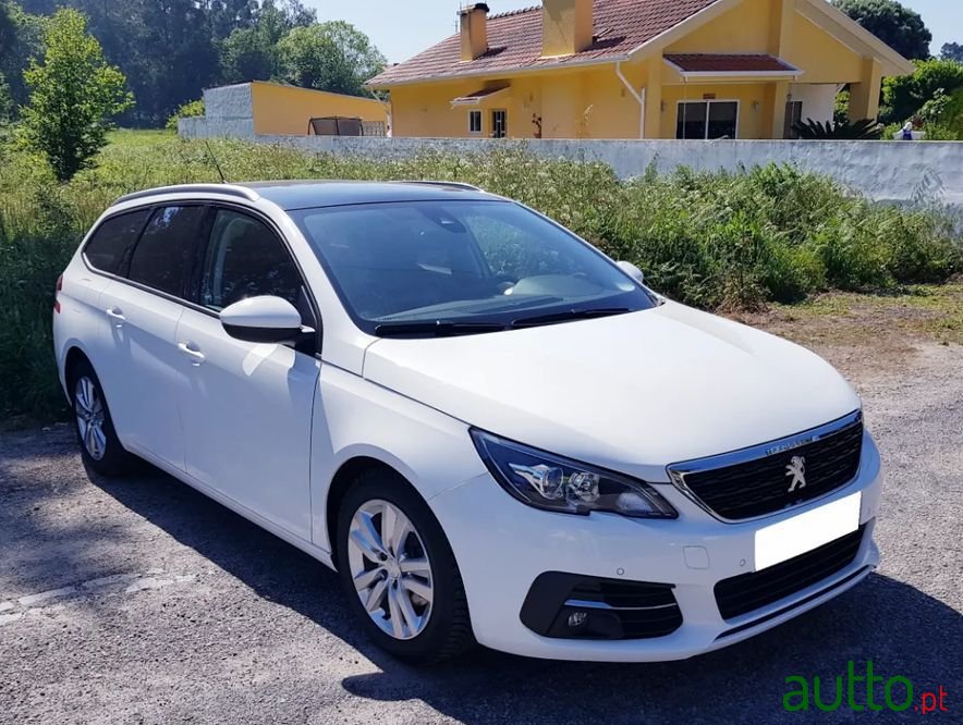 2017' Peugeot 308 Sw photo #3