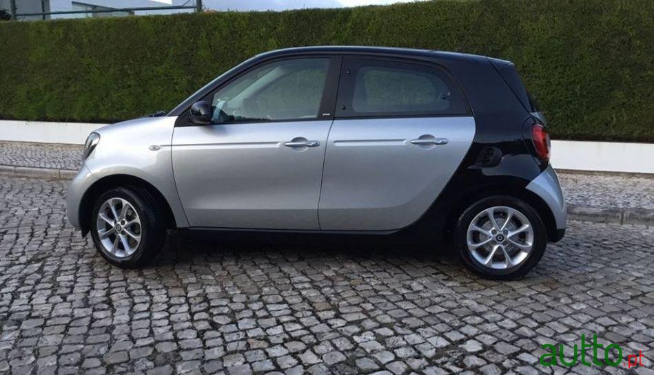 2016' Smart Forfour 1.0 Passion photo #2