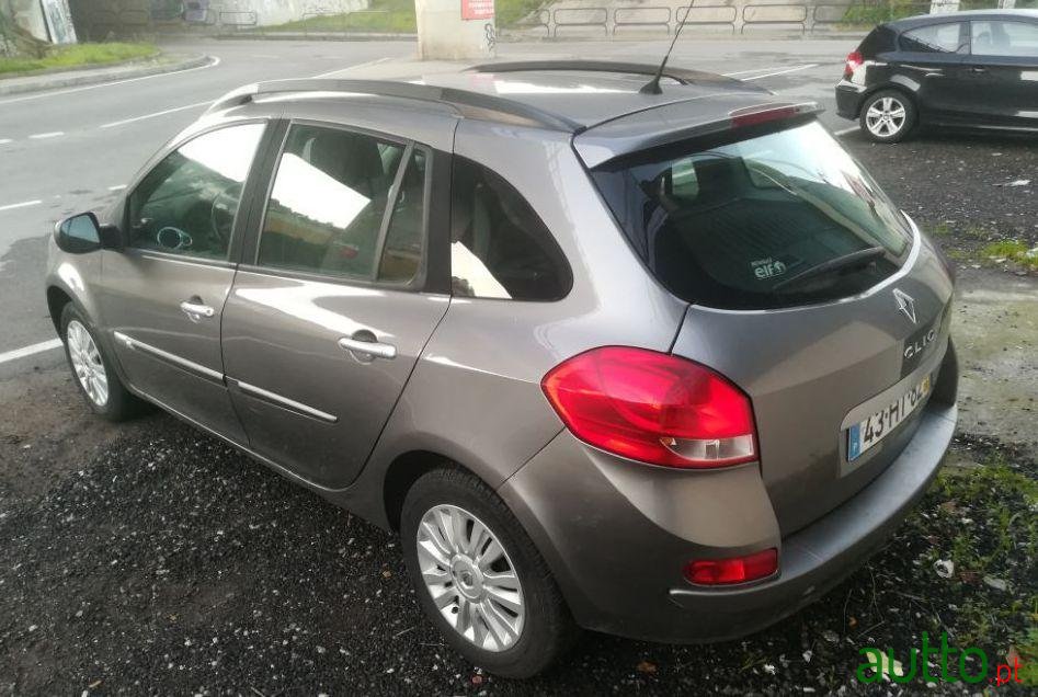 2009' Renault Clio Break photo #3