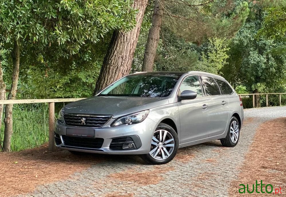 2018' Peugeot 308 Sw photo #3
