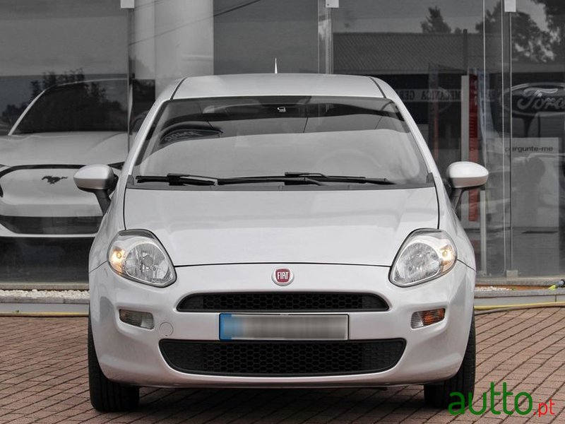 2012' Fiat Punto 1.2 Easy Start&Stop photo #2