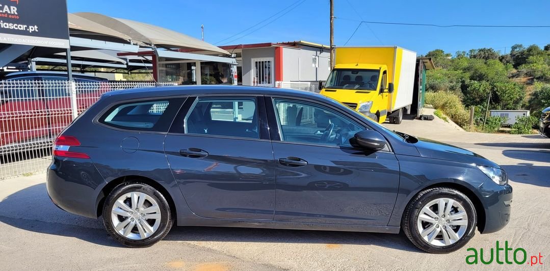2017' Peugeot 308 Sw photo #5