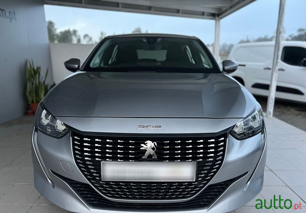 2020' Peugeot 208 photo #3