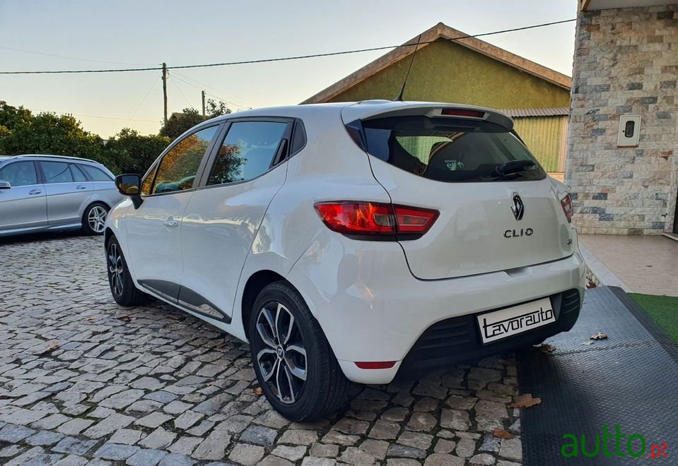 2016' Renault Clio photo #6