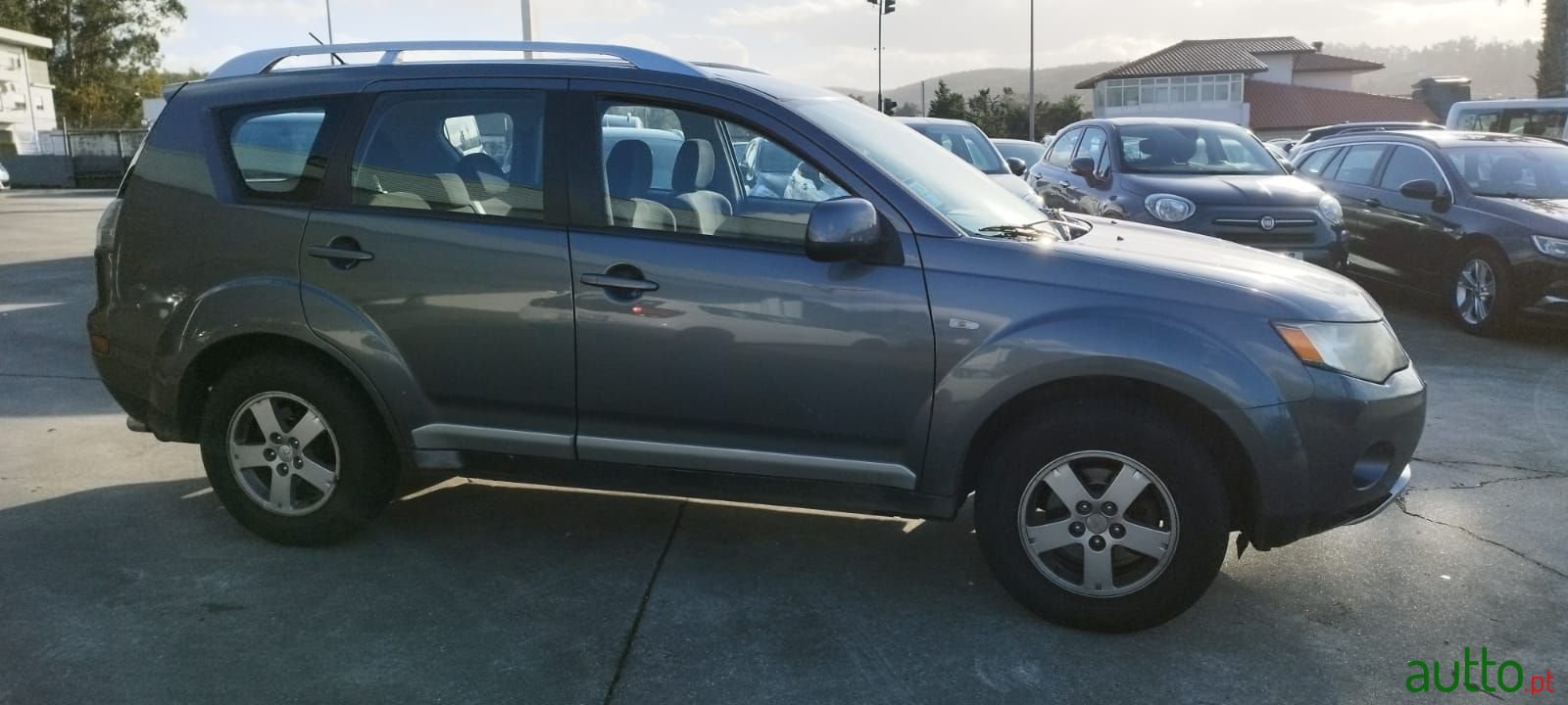 2009' Mitsubishi Outlander photo #4