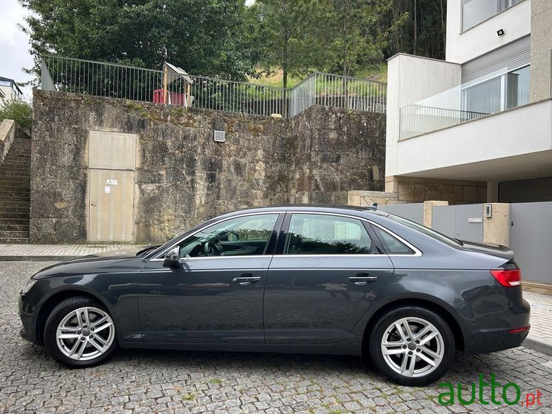 2018' Audi A4 2.0 Tdi Advance S Tronic photo #3