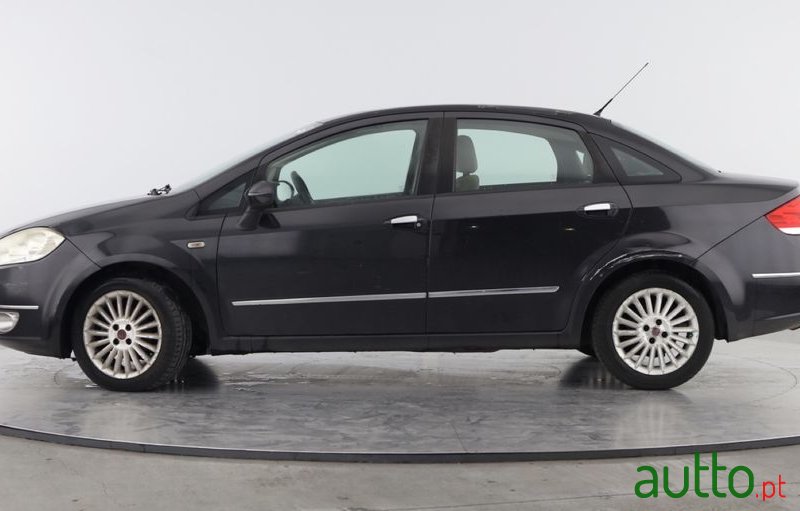 2008' Fiat Linea 1.3 M-Jet Emotion photo #4