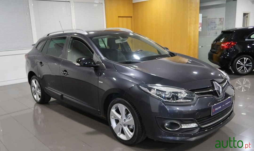 2014' Renault Megane Sport Tourer photo #2
