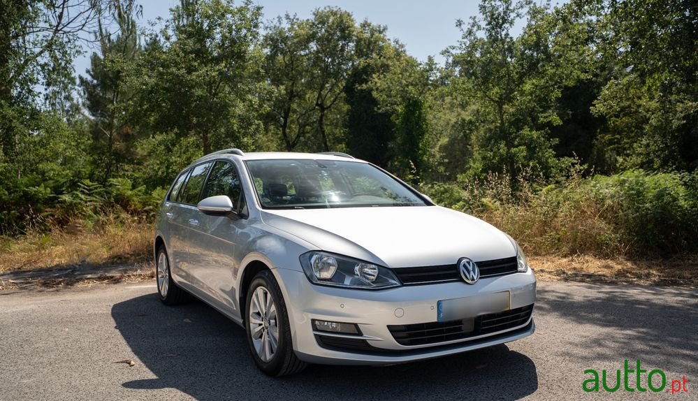 2015' Volkswagen Golf Variant photo #3