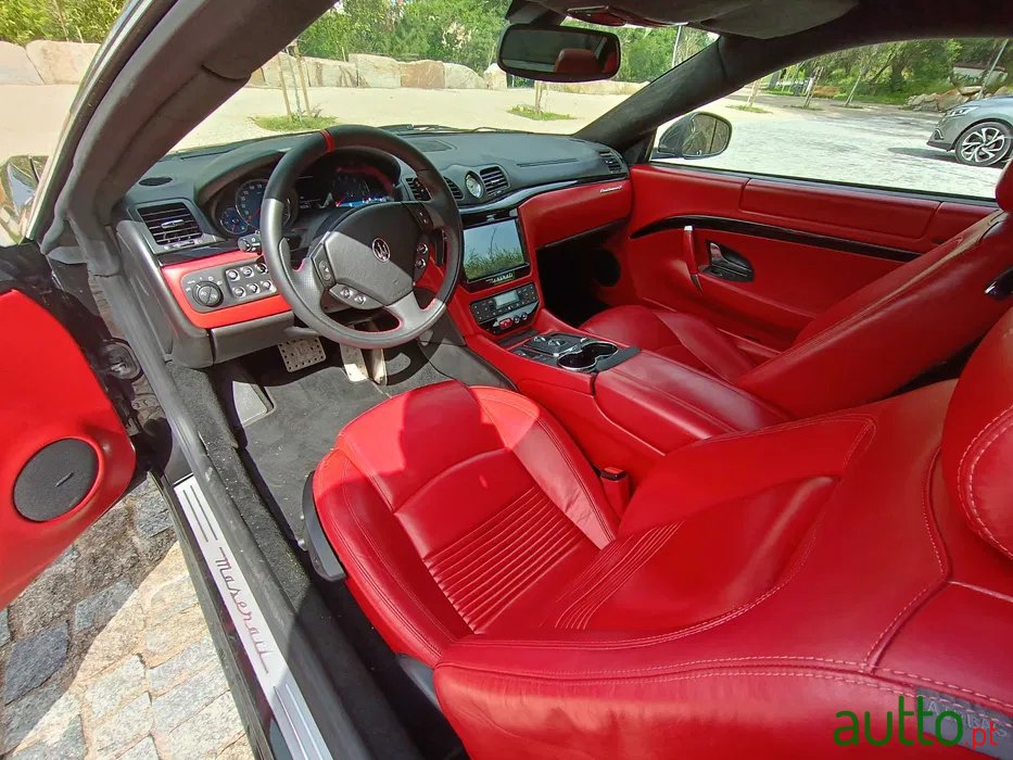 2009' Maserati GranTurismo photo #6