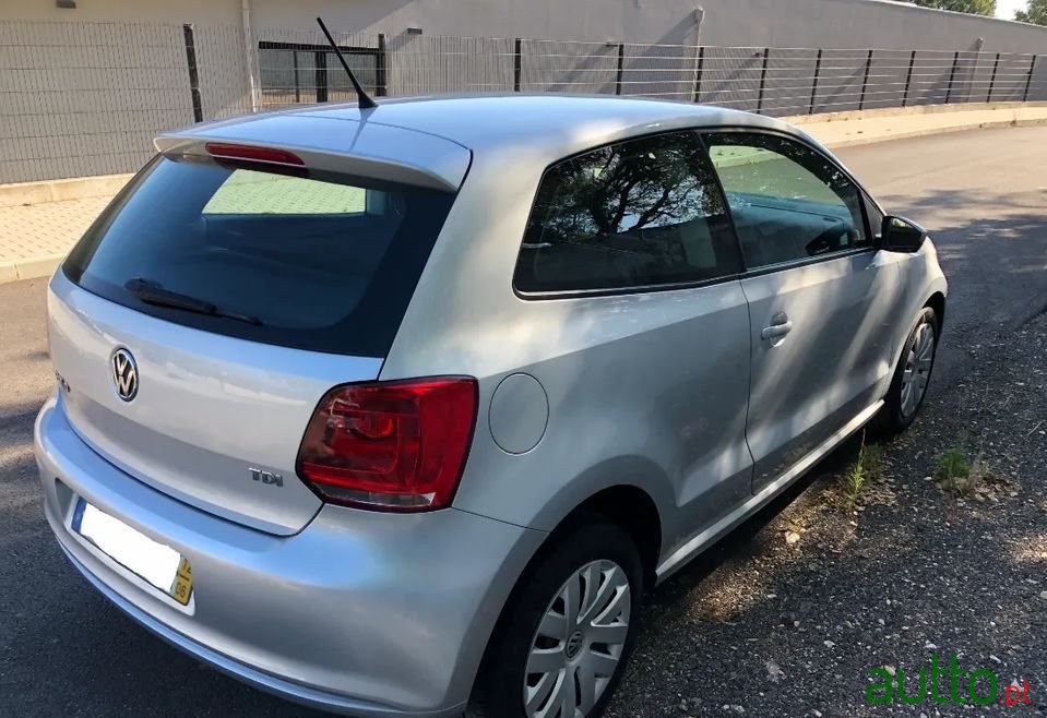 2012' Volkswagen Polo photo #4