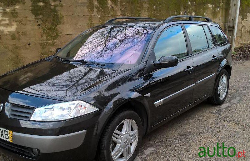 2004' Renault Megane Break photo #2