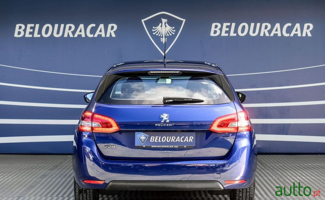 2018' Peugeot 308 photo #5