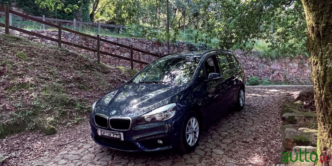 2017' BMW 216 Gran Tourer photo #1