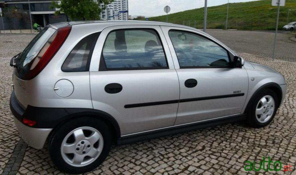 2002' Opel Corsa photo #1