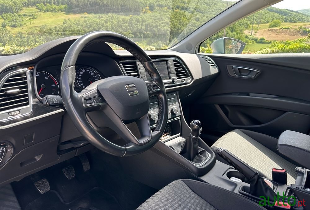 2016' SEAT Leon 1.6 Tdi Style S/S photo #5