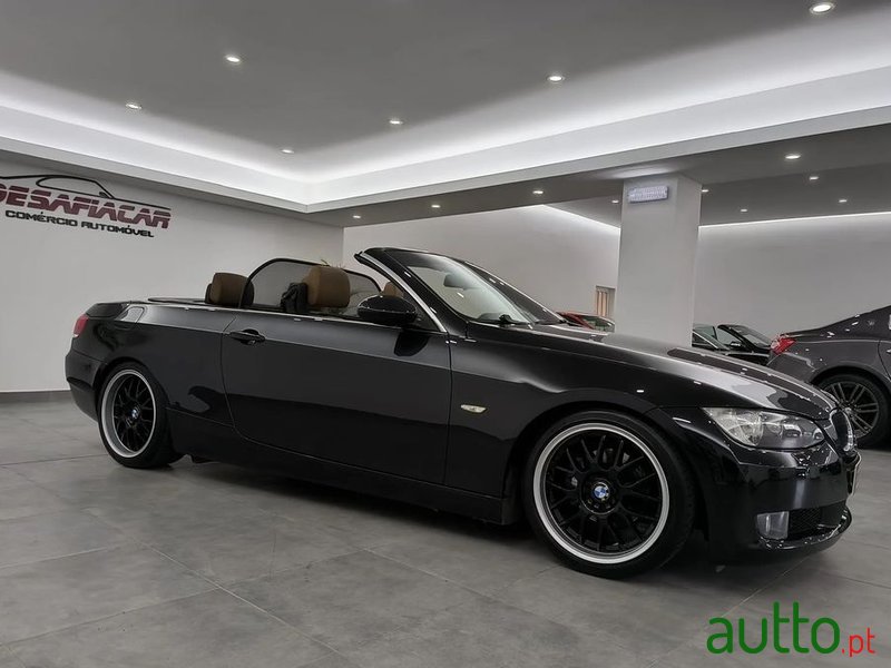 2009' BMW Série 3 I Cabrio photo #5