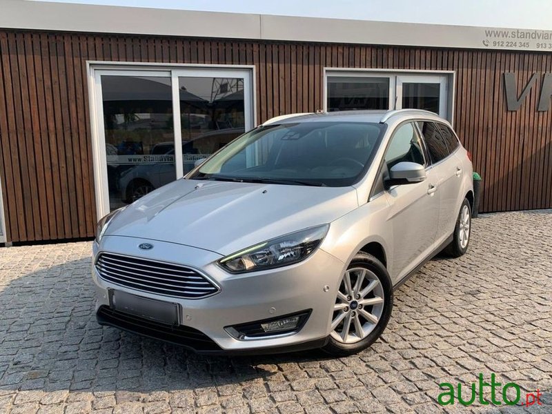 2017' Ford Focus Sw photo #1