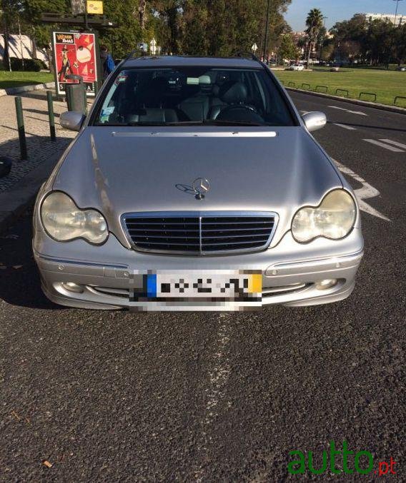 2004' Mercedes-Benz C 220 Cdi Avantgarde Aut. photo #2