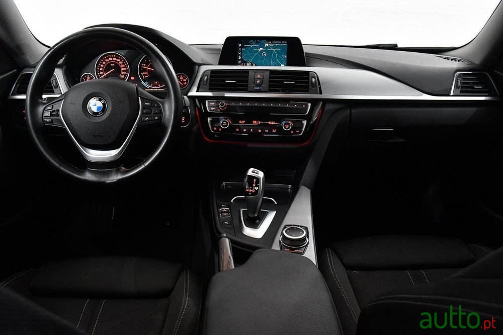 2019' BMW Série 4 D Advantage Auto photo #3
