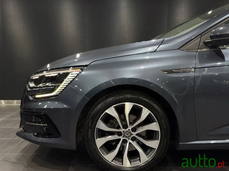 2021' Renault Megane photo #2