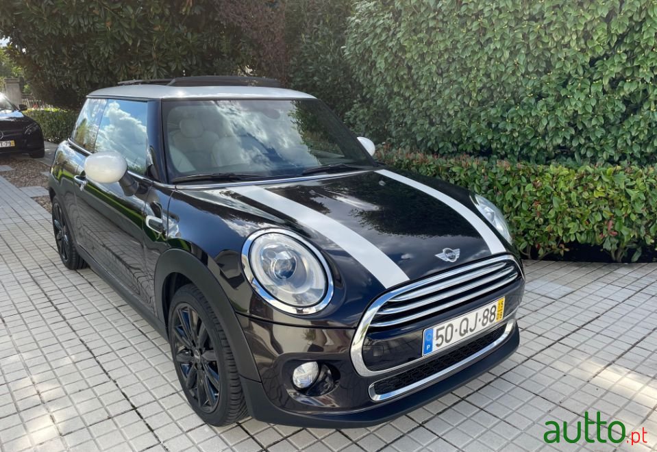 2015' MINI Cooper photo #4