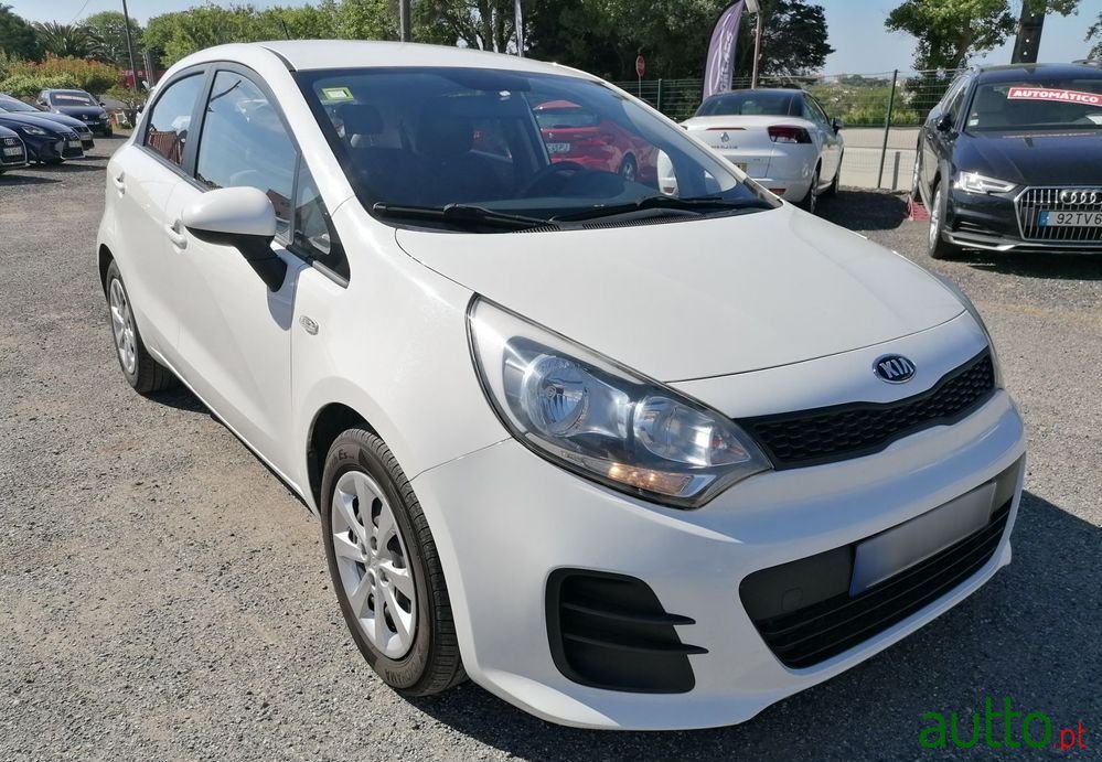 2016' Kia Rio 1.1 Crdi photo #3