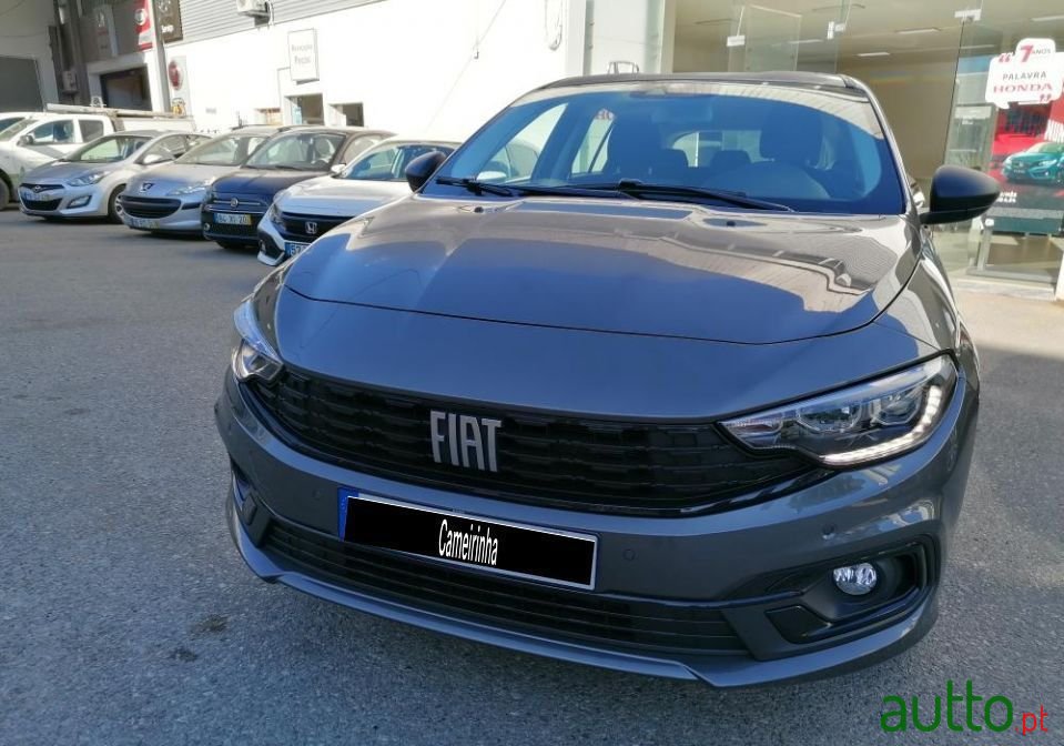2021' Fiat Tipo Station Wagon photo #1