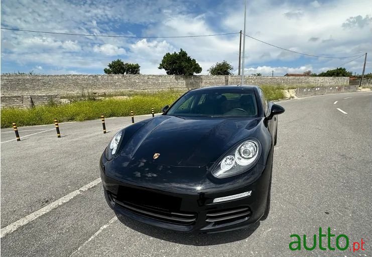 2014' Porsche Panamera 4 E-Hybrid photo #4