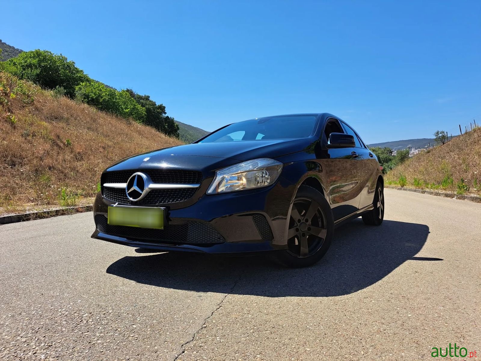 2017' Mercedes-Benz A-180 photo #3