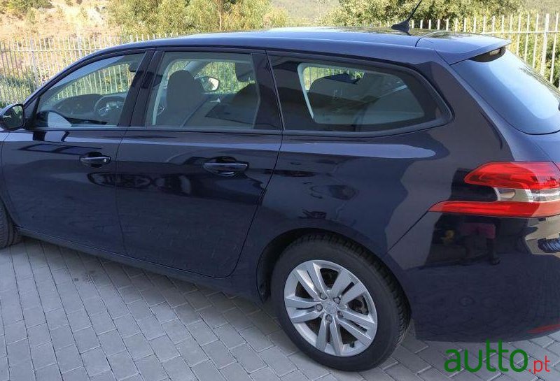 2015' Peugeot 308 Sw photo #3