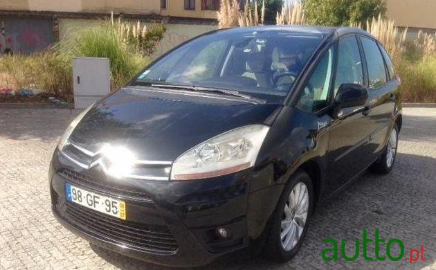2008' Citroen C4 Picasso photo #1