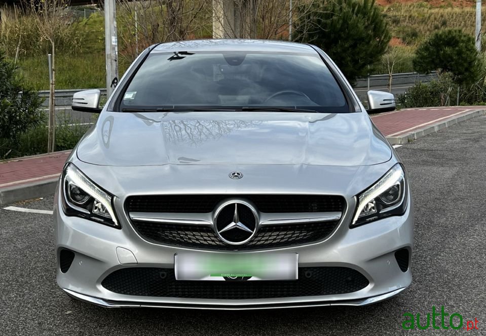 2017' Mercedes-Benz Cla-180 photo #3