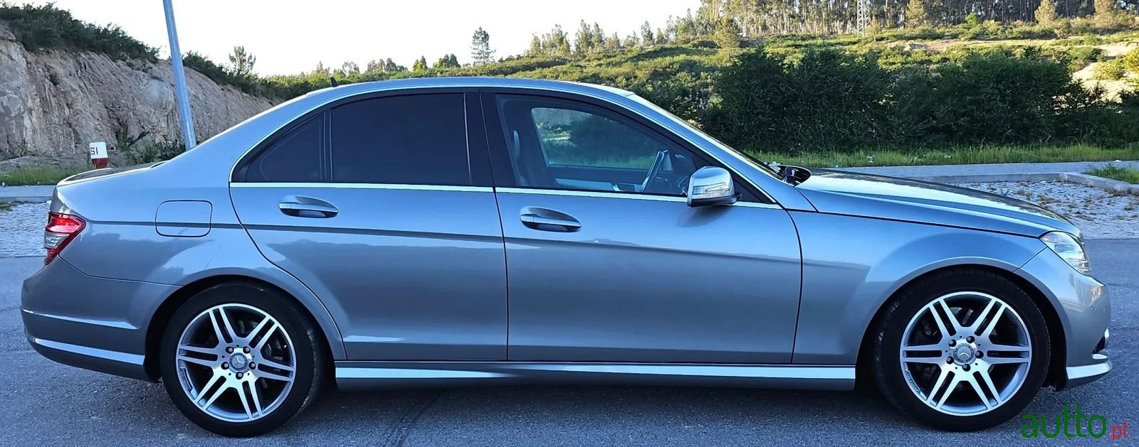 2009' Mercedes-Benz C-350 photo #5