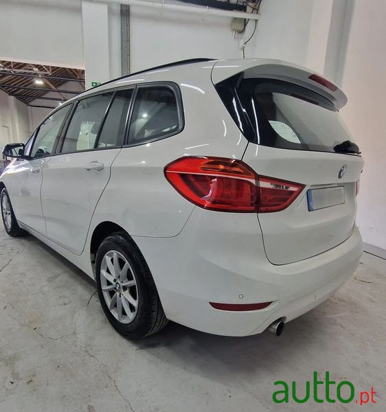 2018' BMW Série 2 D 7L Advantage photo #5