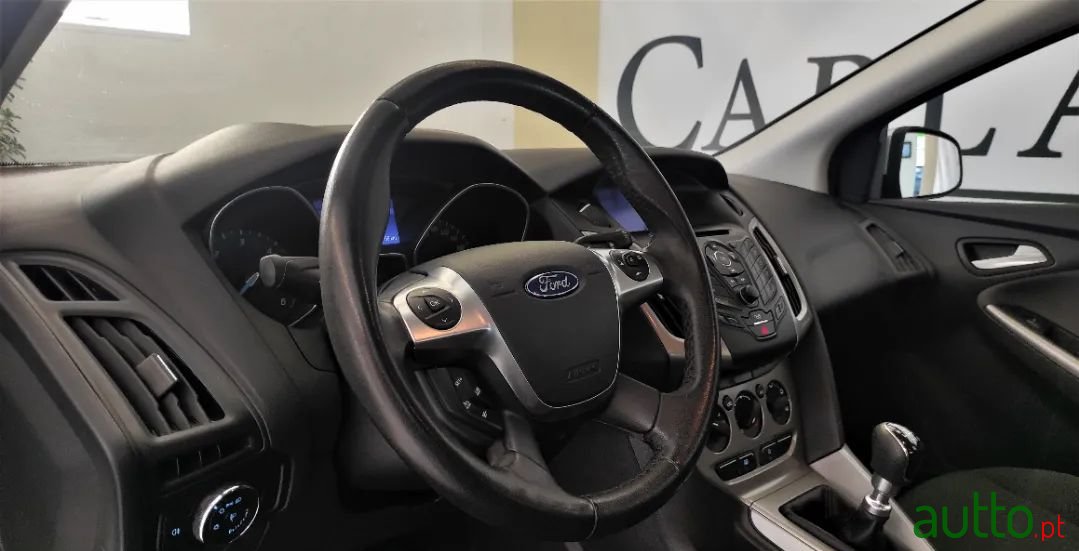 2013' Ford Focus photo #5