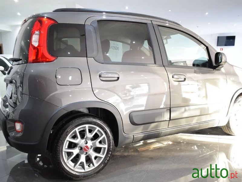 2022' Fiat Panda photo #2