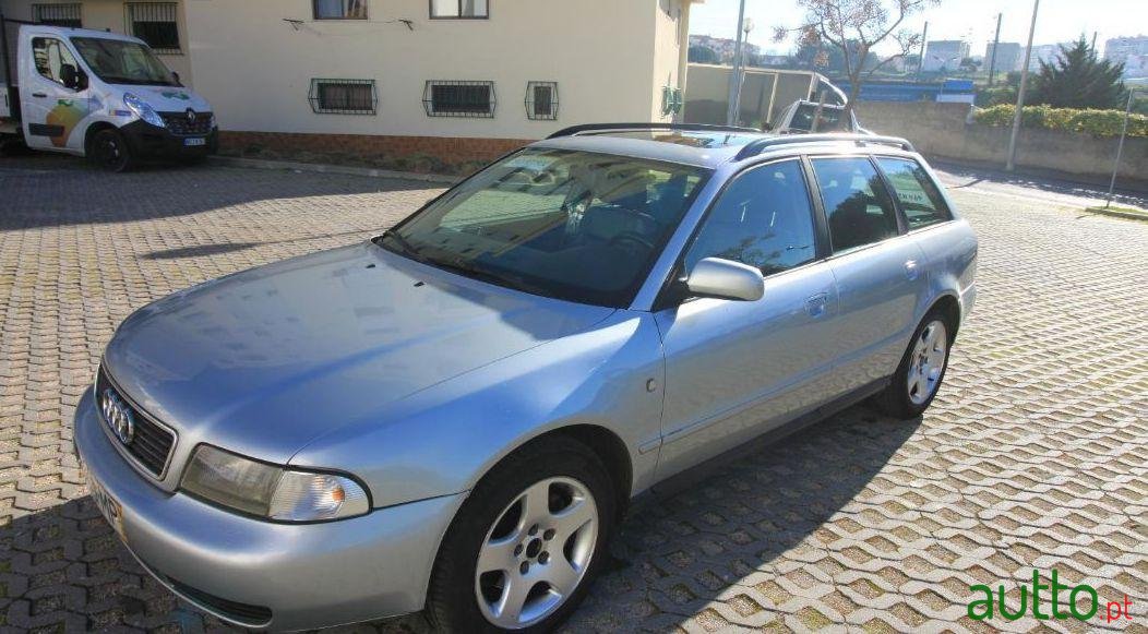1999' Audi A4 Avant photo #3
