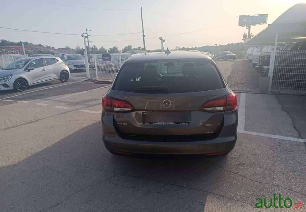2018' Opel Astra Sports Tourer photo #4