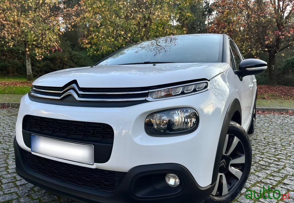 2020' Citroen C3 1.5 Bluehdi Shine photo #5