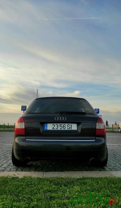 2001' Audi A4 Avant photo #5