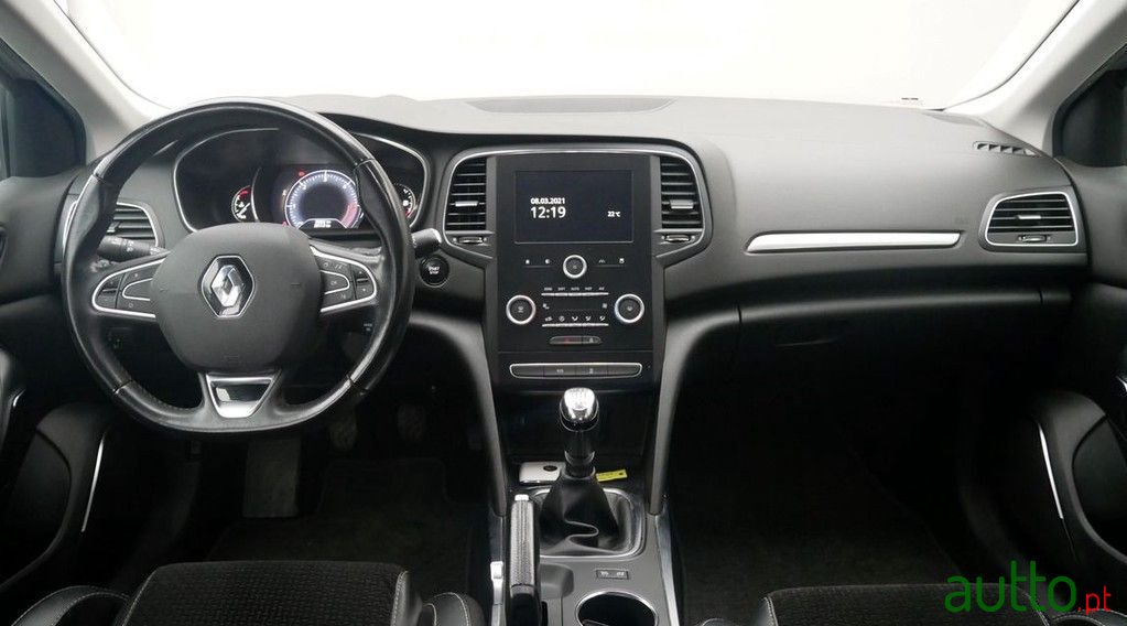 2017' Renault Megane photo #5