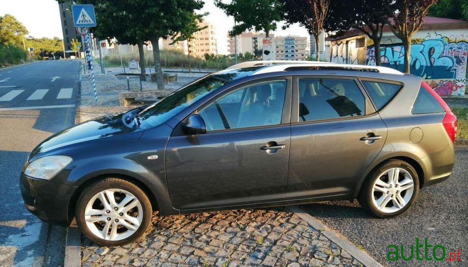 2008' Kia Ceed Sw photo #3