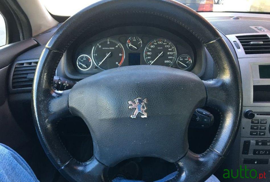 2004' Peugeot 407 1.6 Hdi Premium photo #1