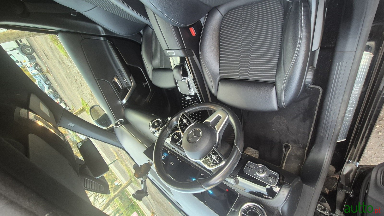 2018' Mercedes-Benz A 180 photo #5