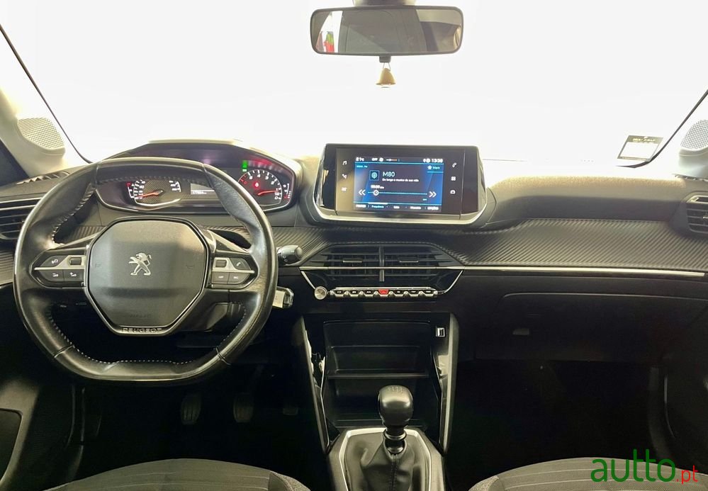 2020' Peugeot 208 photo #2