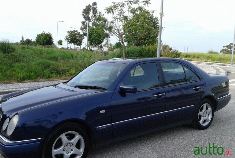 1998' Mercedes-Benz E-250 Td Classic photo #2