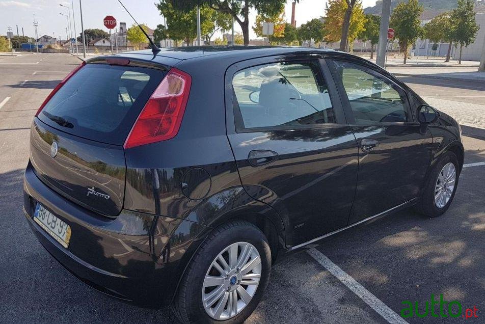 2006' Fiat Grande Punto photo #1