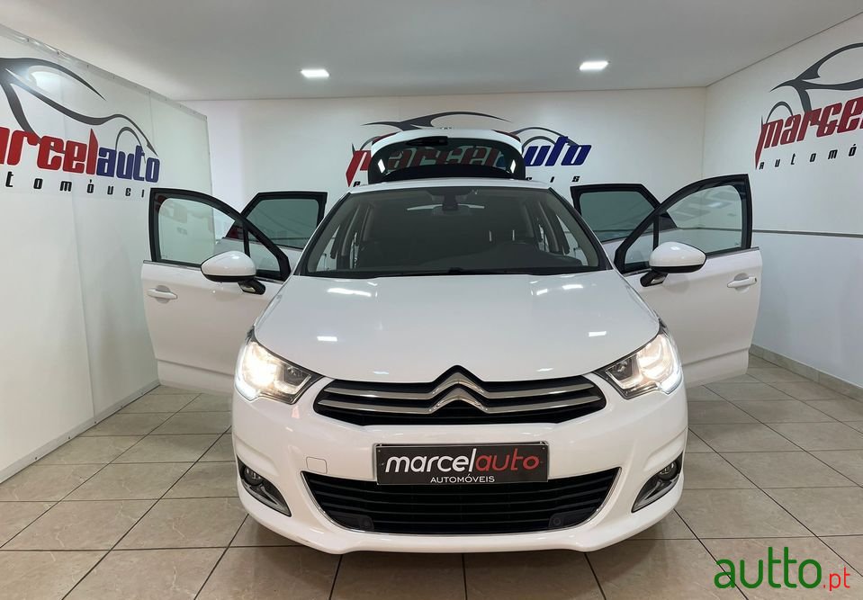 2018' Citroen C4 photo #4