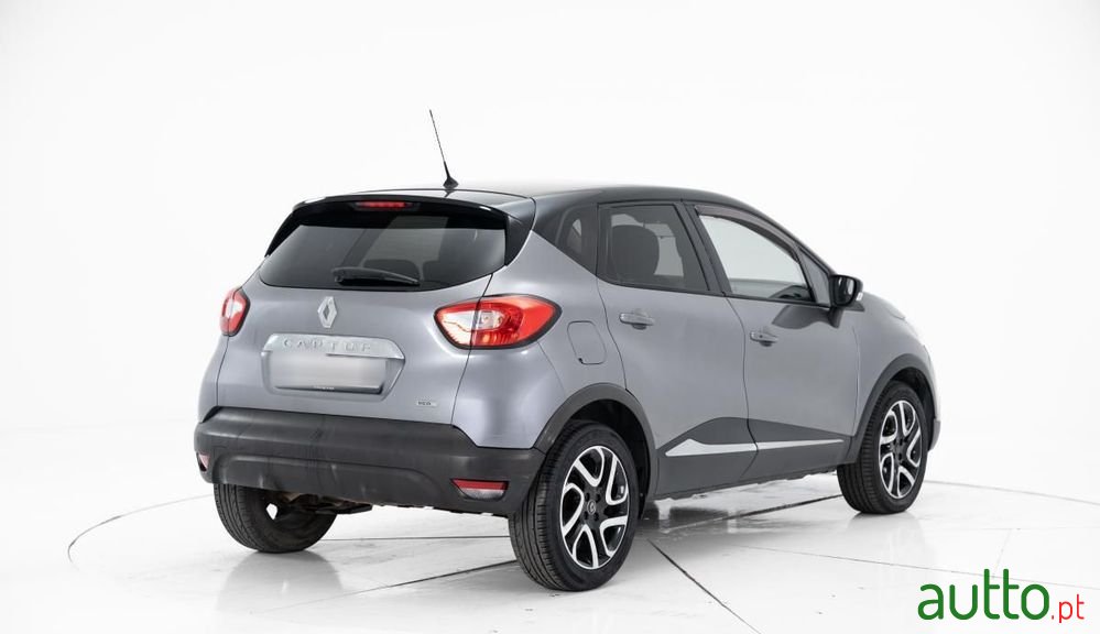 2016' Renault Captur photo #3